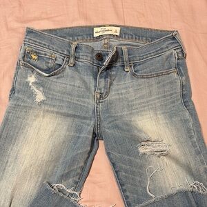 used, crop, straight legs, light blue jean